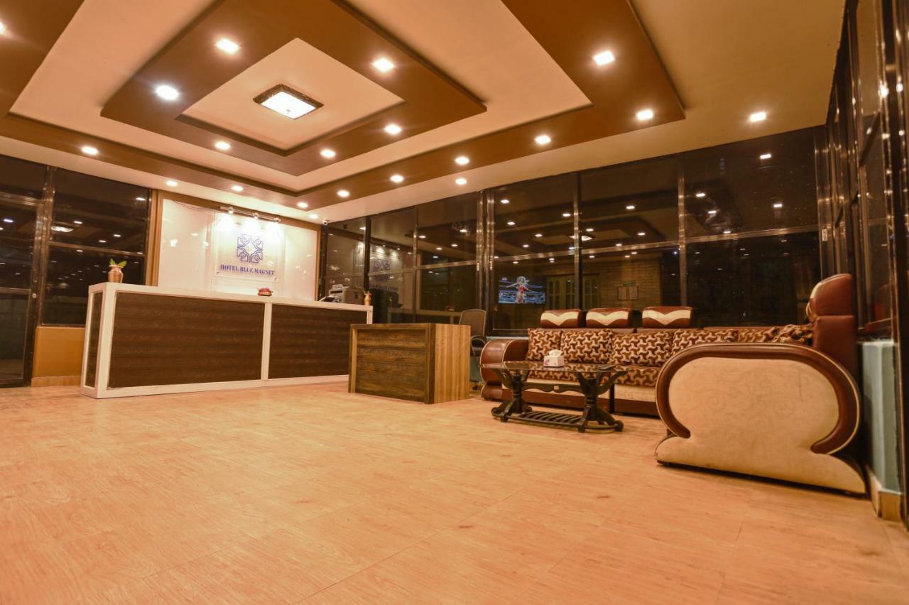 Hotel Blue Magnet Pokhara Kültér fotó